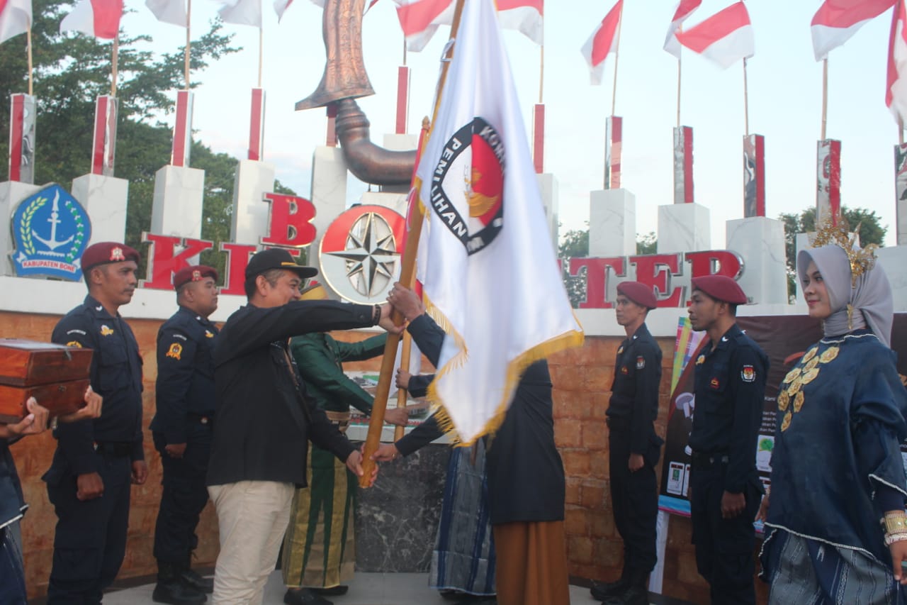 Kirab Bendera Pemilu 2024 Di Bone, Bupati Ajak Semua Stakeholder ...